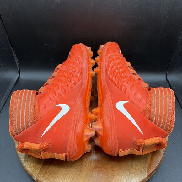 Nike Force Savage Pro 2 Men’s Size 12 Orange Football Cleats Shoes AH4000-800